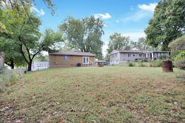 5401 Cranberry Hill Circle, St Joseph, MO 64503