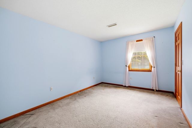 2 Christopher Cir, Wilbraham, MA 01095