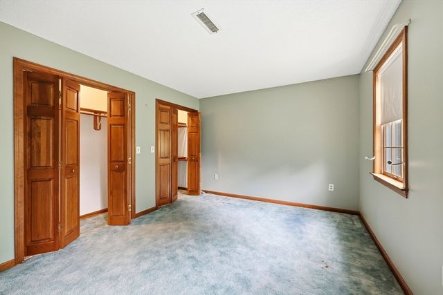 2 Christopher Cir, Wilbraham, MA 01095