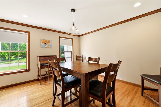 2 Christopher Cir, Wilbraham, MA 01095