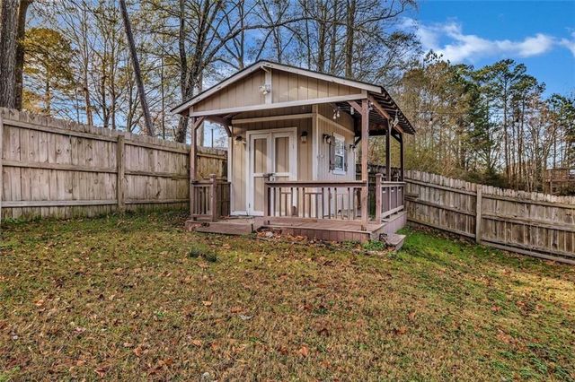 8448 Brook Lake Lane, Douglasville, GA 30134