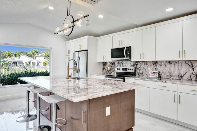 5380 NW 117th Ave, Coral Springs, FL 33076