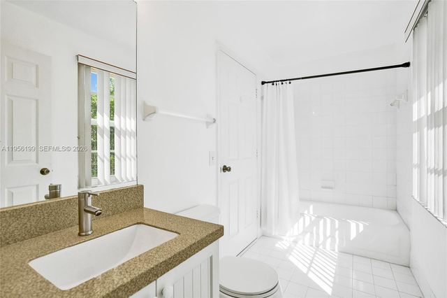 5380 NW 117th Ave, Coral Springs, FL 33076