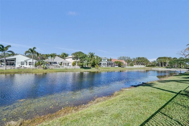 5380 NW 117th Ave, Coral Springs, FL 33076