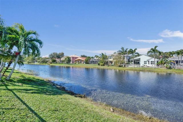 5380 NW 117th Ave, Coral Springs, FL 33076