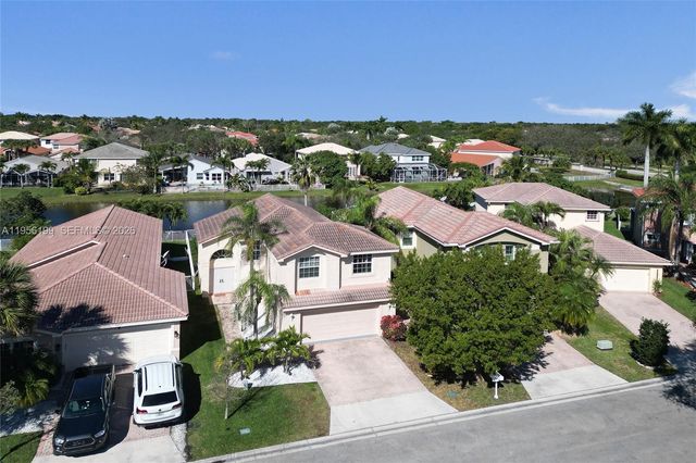 5380 NW 117th Ave, Coral Springs, FL 33076