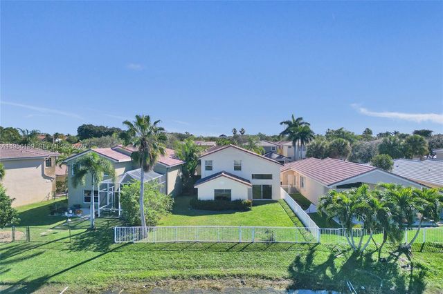 5380 NW 117th Ave, Coral Springs, FL 33076