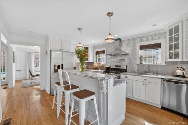 265 Bronxville Road, Bronxville, NY 10708