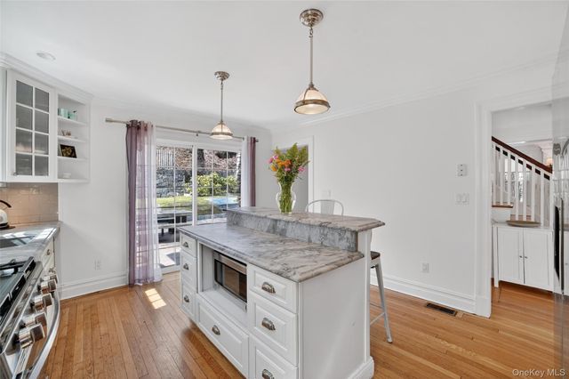 265 Bronxville Road, Bronxville, NY 10708