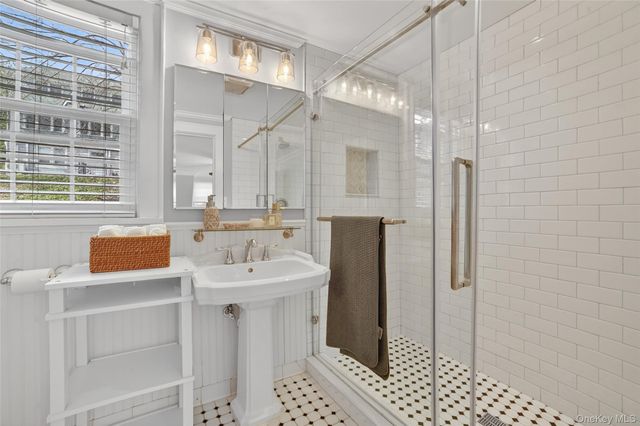 265 Bronxville Road, Bronxville, NY 10708