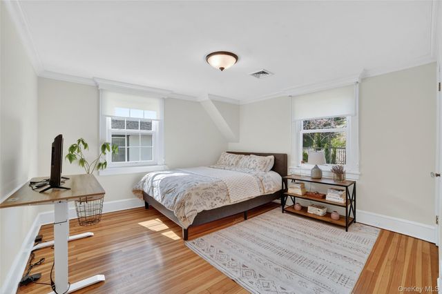 265 Bronxville Road, Bronxville, NY 10708