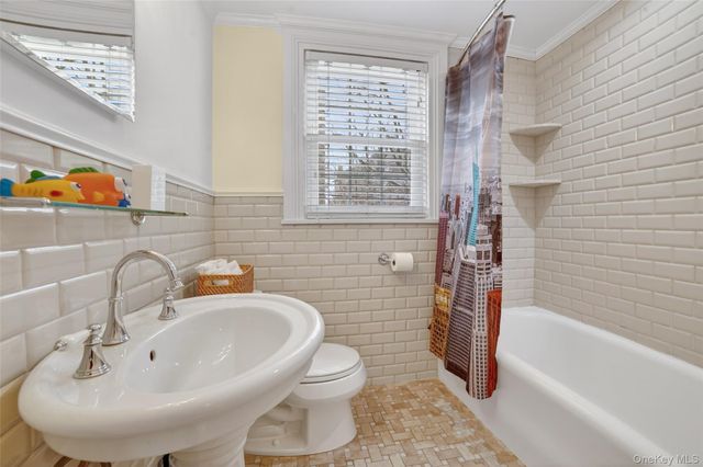 265 Bronxville Road, Bronxville, NY 10708