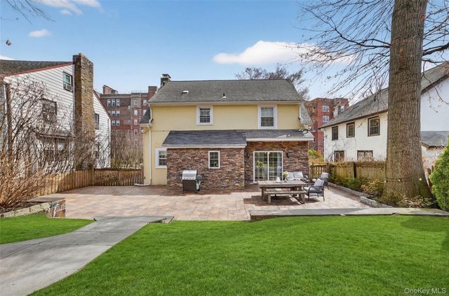 265 Bronxville Road, Bronxville, NY 10708