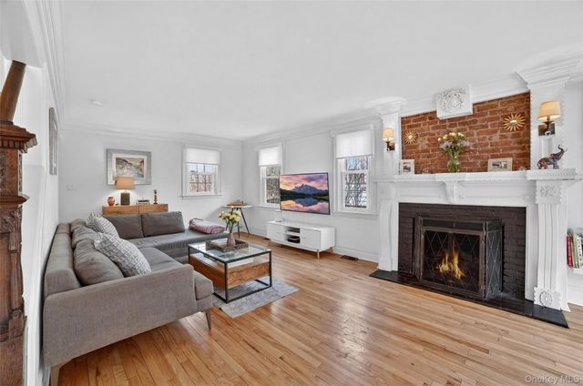 265 Bronxville Road, Bronxville, NY 10708