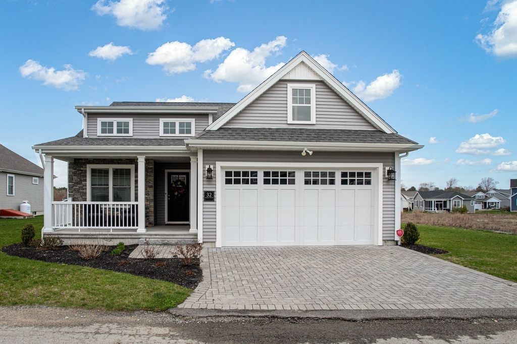 32 Sophia Dr, Rehoboth, MA 02769