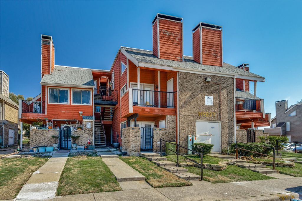 9827 Walnut Street 102, Dallas, TX 75243