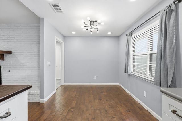 726 Laramie Drive, Lewisville, TX 75077