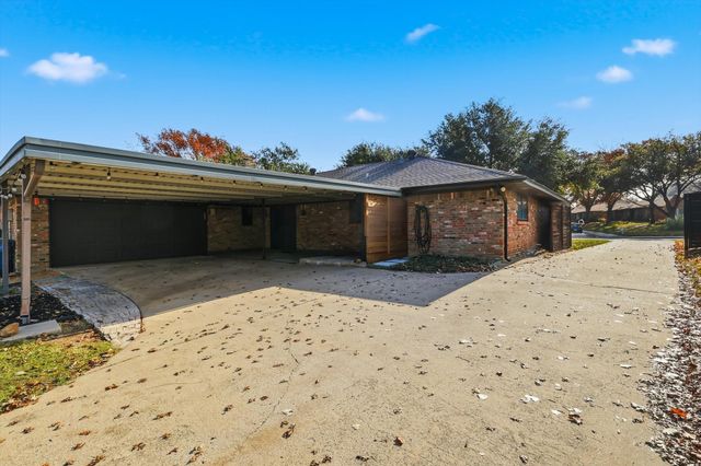 726 Laramie Drive, Lewisville, TX 75077