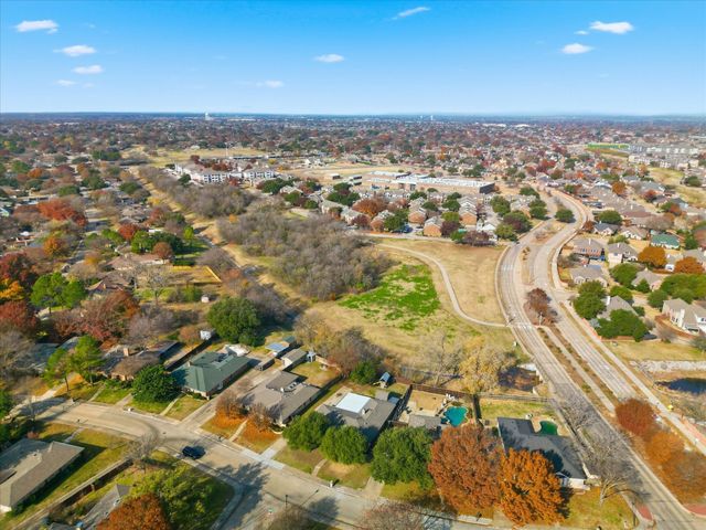 726 Laramie Drive, Lewisville, TX 75077