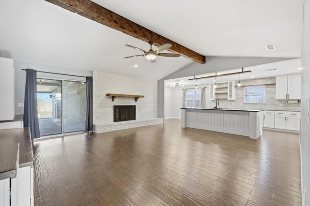 726 Laramie Drive, Lewisville, TX 75077