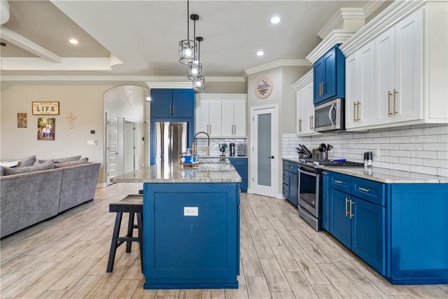 6 Stella, Corpus Christi, TX 78414