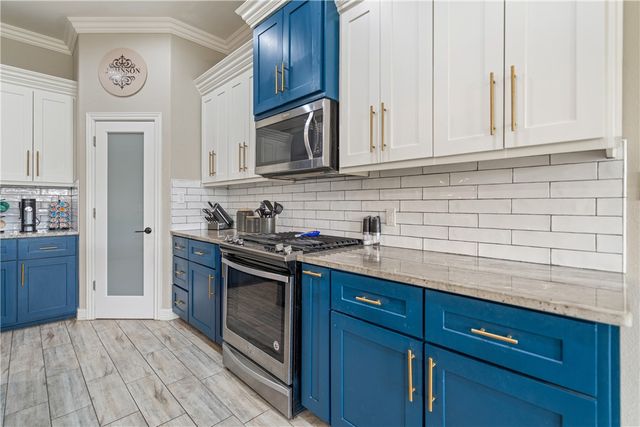 6 Stella, Corpus Christi, TX 78414