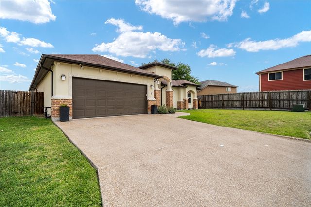 6 Stella, Corpus Christi, TX 78414