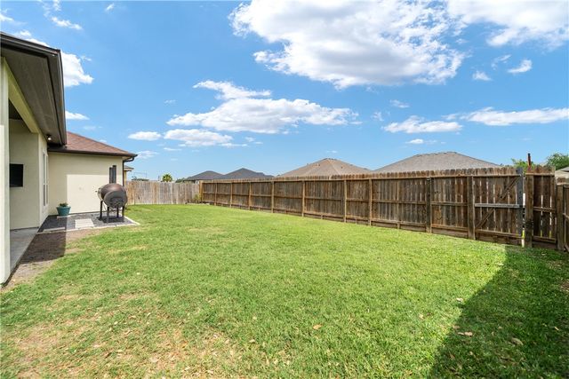 6 Stella, Corpus Christi, TX 78414