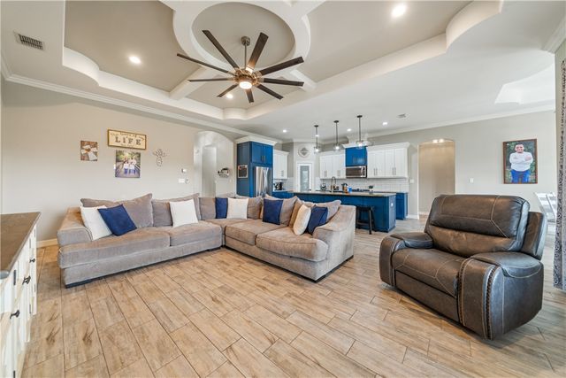 6 Stella, Corpus Christi, TX 78414
