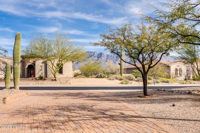 11681 N Palawan Place, Oro Valley, AZ 85737