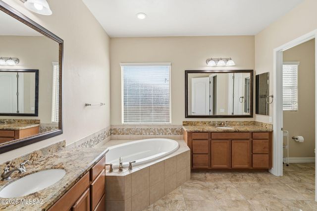 11681 N Palawan Place, Oro Valley, AZ 85737