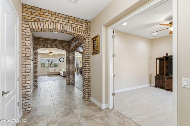 11681 N Palawan Place, Oro Valley, AZ 85737