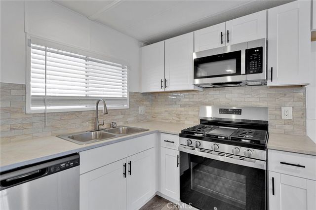 15252 Seneca Road 29, Victorville, CA 92392