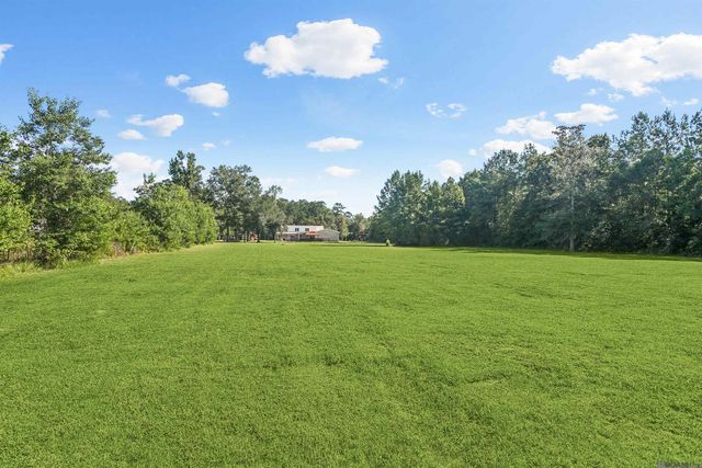 25050 Kah Lac Rd, Ponchatoula, LA 70454