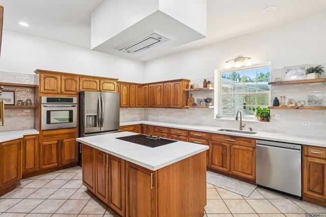 25050 Kah Lac Rd, Ponchatoula, LA 70454