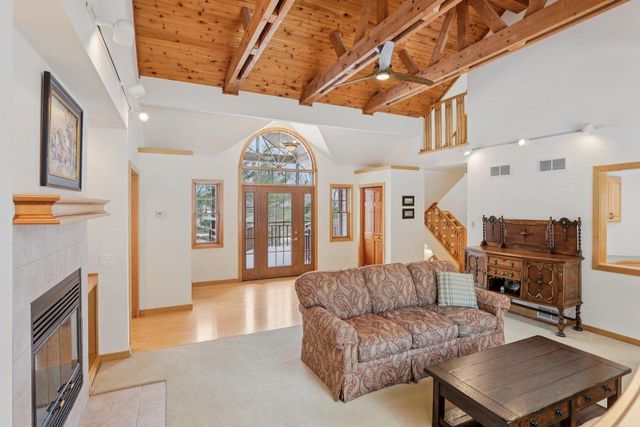 4494 Oak Valley Road, Cross Plains, WI 53528