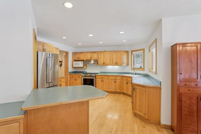 4494 Oak Valley Road, Cross Plains, WI 53528