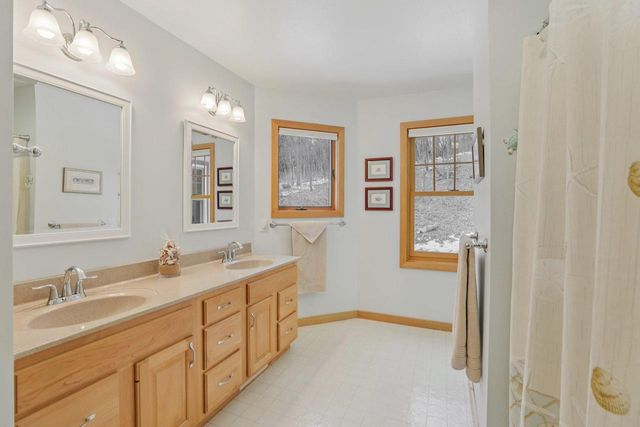 4494 Oak Valley Road, Cross Plains, WI 53528