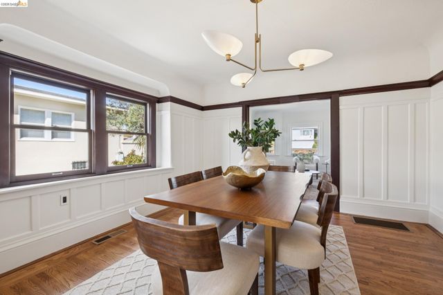 915 63Rd St, Oakland, CA 94608