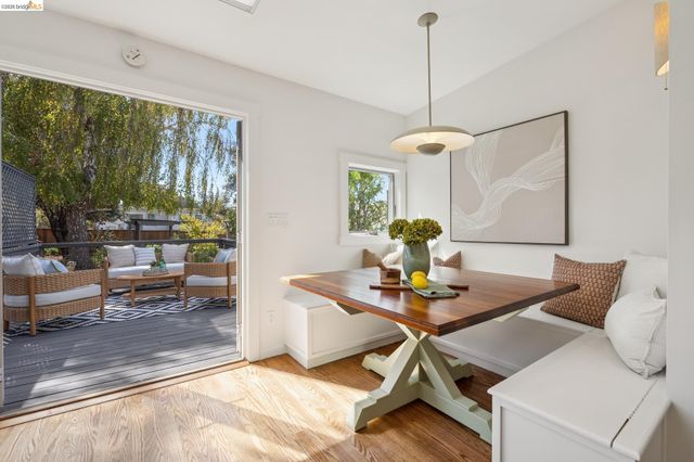 915 63Rd St, Oakland, CA 94608