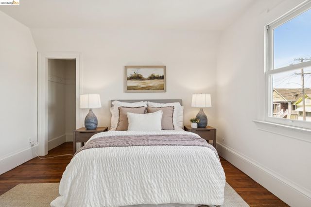 915 63Rd St, Oakland, CA 94608