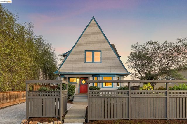 915 63Rd St, Oakland, CA 94608