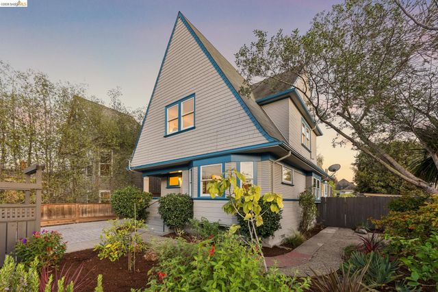 915 63Rd St, Oakland, CA 94608