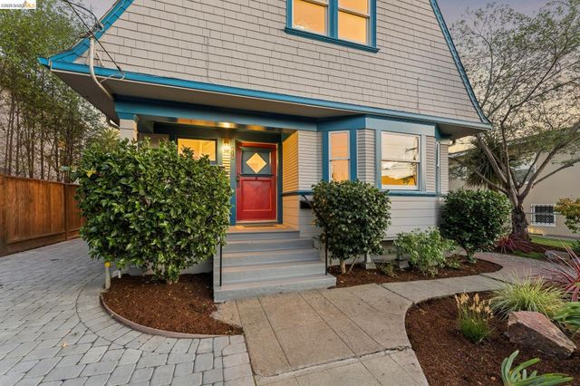 915 63Rd St, Oakland, CA 94608