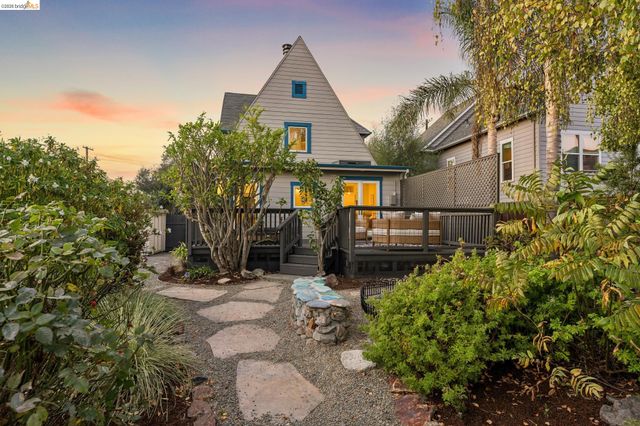 915 63Rd St, Oakland, CA 94608