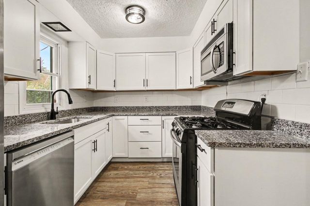 3752 Sandusky Street, Hobart, IN 46342
