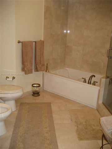 6365 Collins Ave 1703, Miami Beach, FL 33141