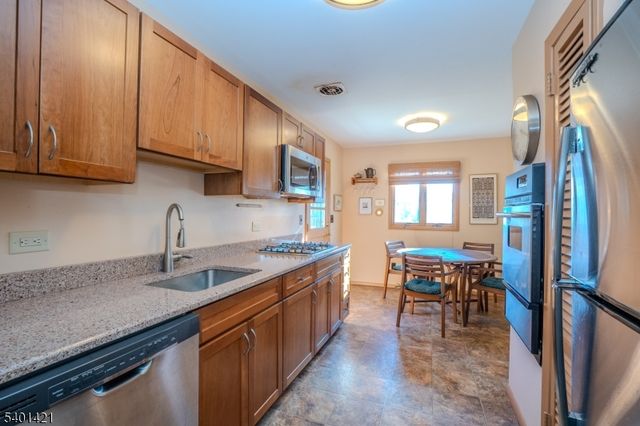 15 Newkirk Rd, Franklin Twp., NJ 08873