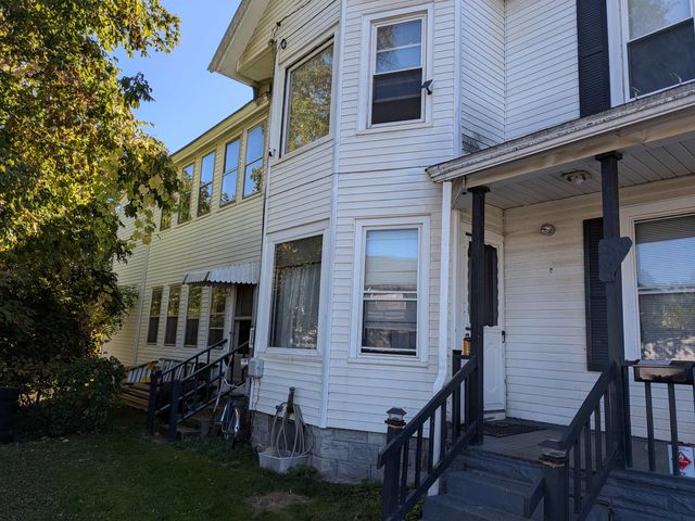 90 River Street, Rutland City, VT 05701