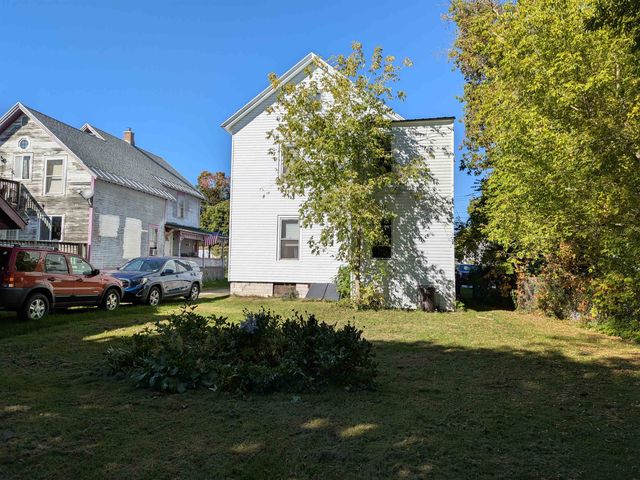 90 River Street, Rutland City, VT 05701